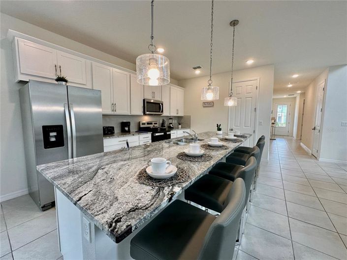 Image No.11-5 Bed Property for sale