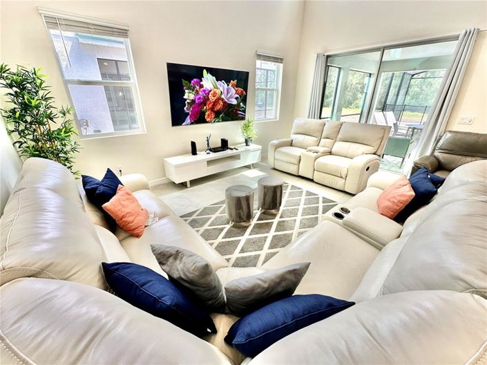 Image No.18-5 Bed Property for sale