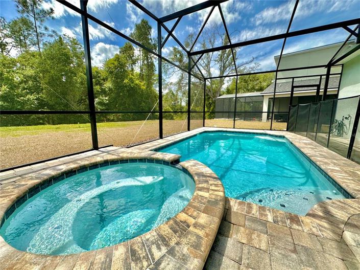 Image No.21-5 Bed Property for sale