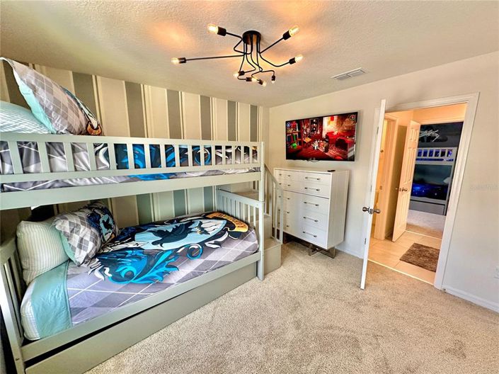 Image No.38-5 Bed Property for sale