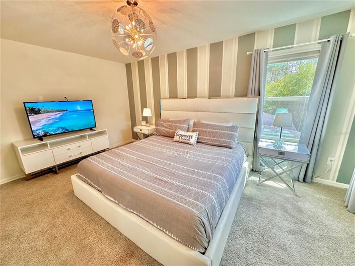 Image No.39-5 Bed Property for sale