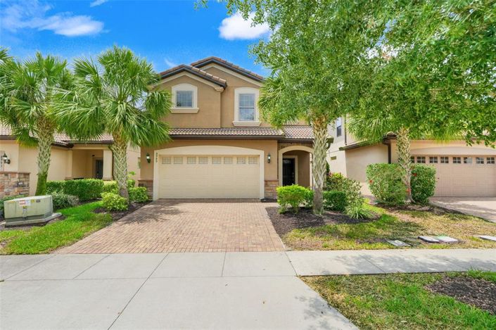 Image No.2-6 Bed Property for sale