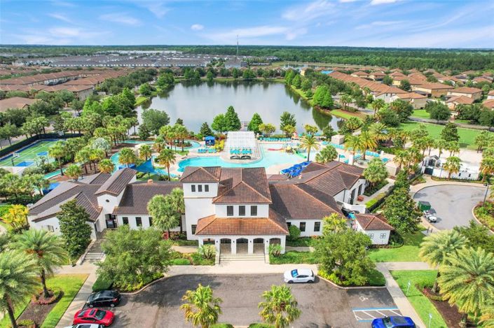 Image No.50-6 Bed Property for sale