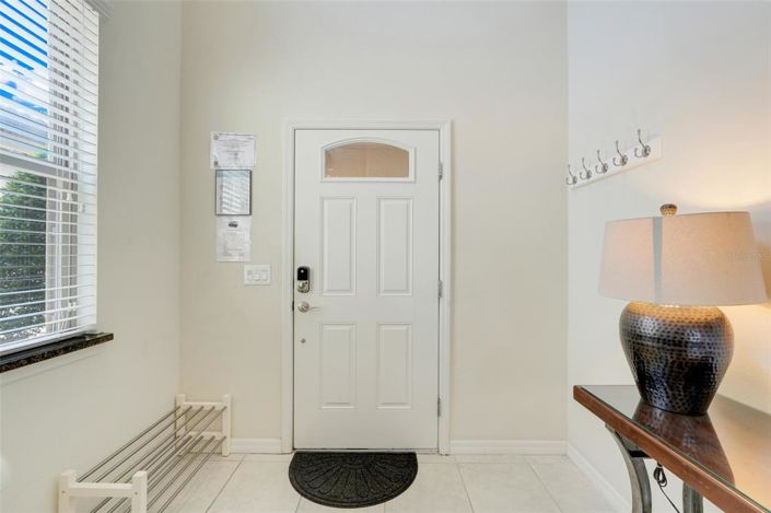 Image No.6-6 Bed Property for sale