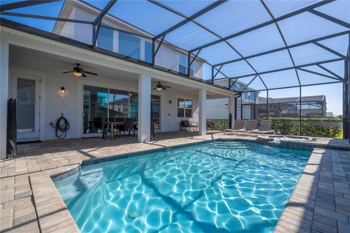 Image No.38-6 Bed Property for sale