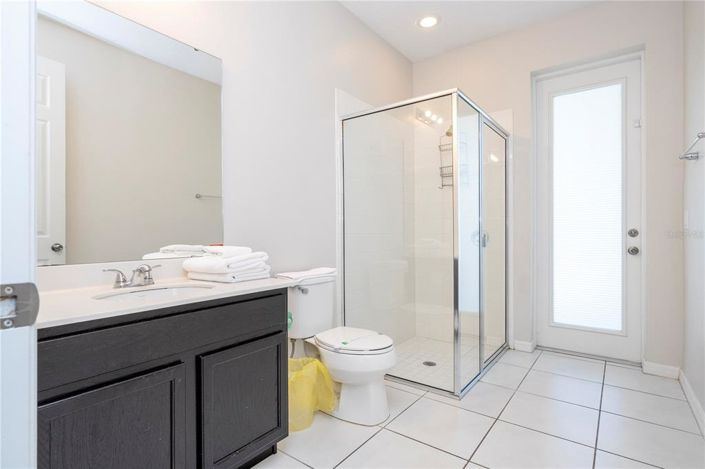 Image No.52-6 Bed Property for sale