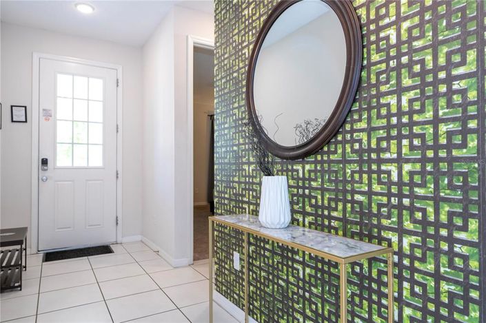 Image No.7-6 Bed Property for sale