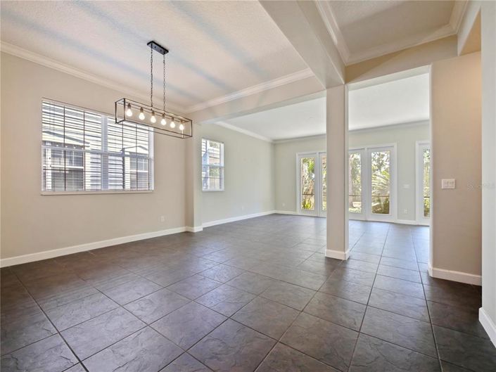 Image No.2-4 Bed Property for sale