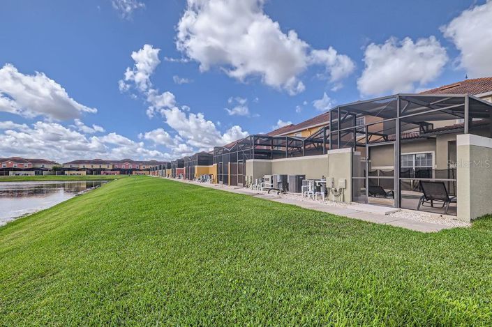 Image No.24-5 Bed Townhouse for sale