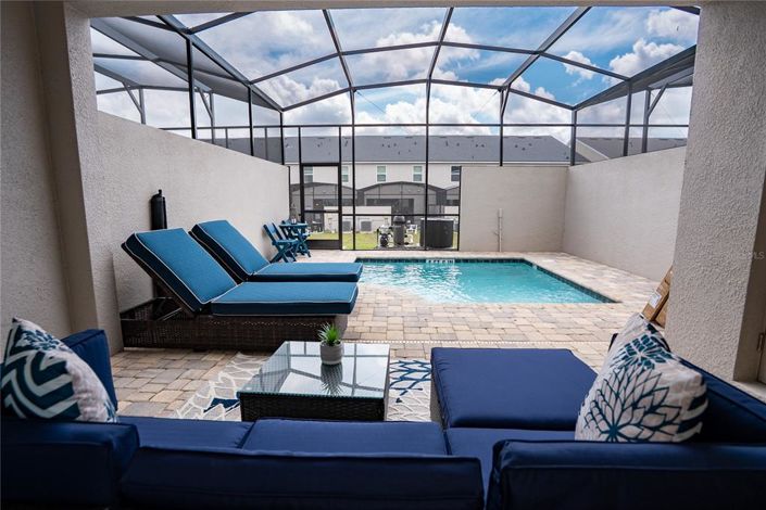 Image No.28-5 Bed Townhouse for sale