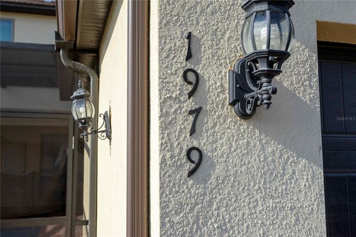 Image No.10-5 Bed Townhouse for sale