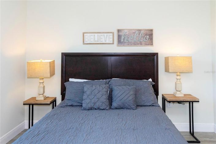 Image No.21-5 Bed Townhouse for sale