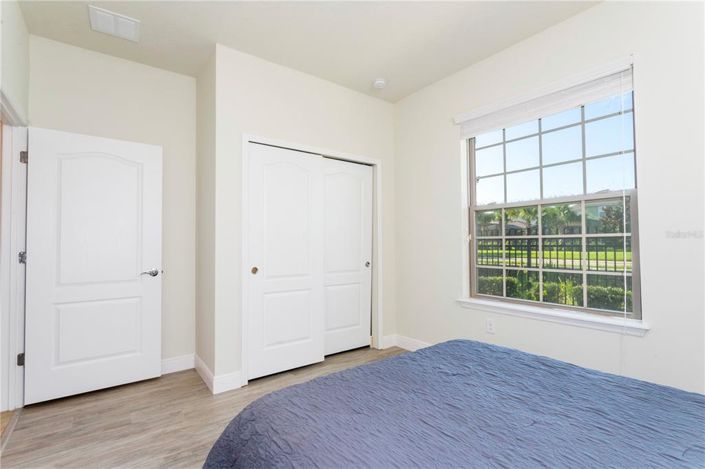 Image No.24-5 Bed Townhouse for sale