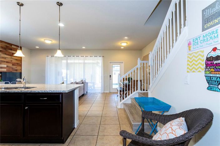 Image No.25-5 Bed Townhouse for sale