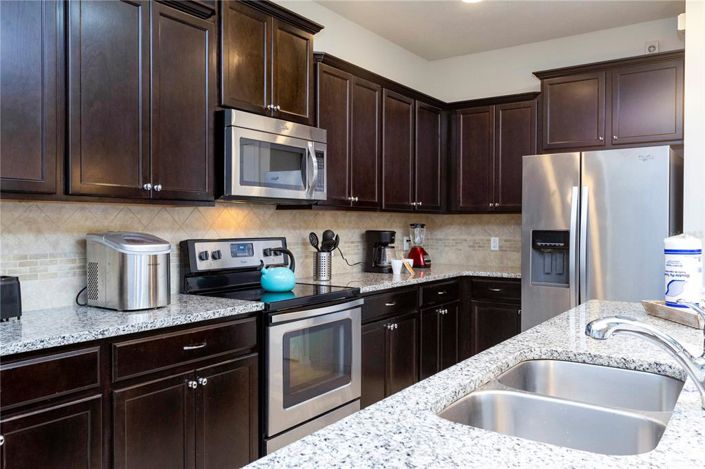 Image No.28-5 Bed Townhouse for sale