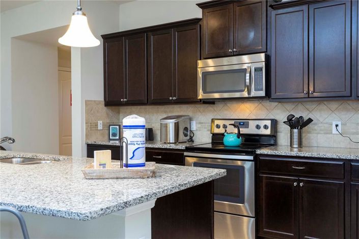 Image No.32-5 Bed Townhouse for sale