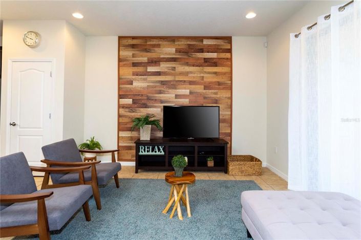 Image No.37-5 Bed Townhouse for sale