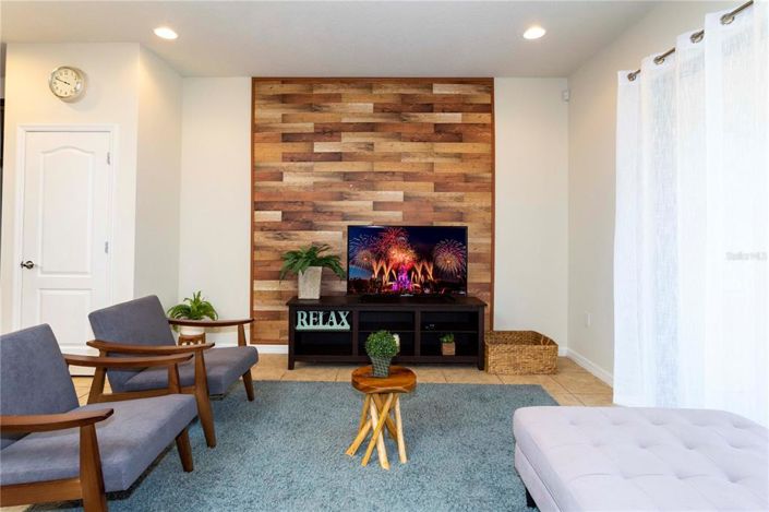 Image No.38-5 Bed Townhouse for sale