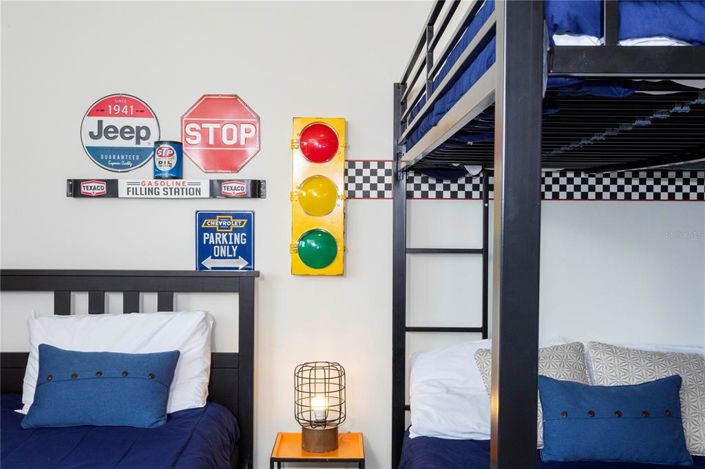 Image No.59-5 Bed Townhouse for sale