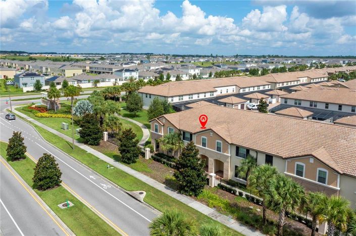 Image No.8-5 Bed Townhouse for sale