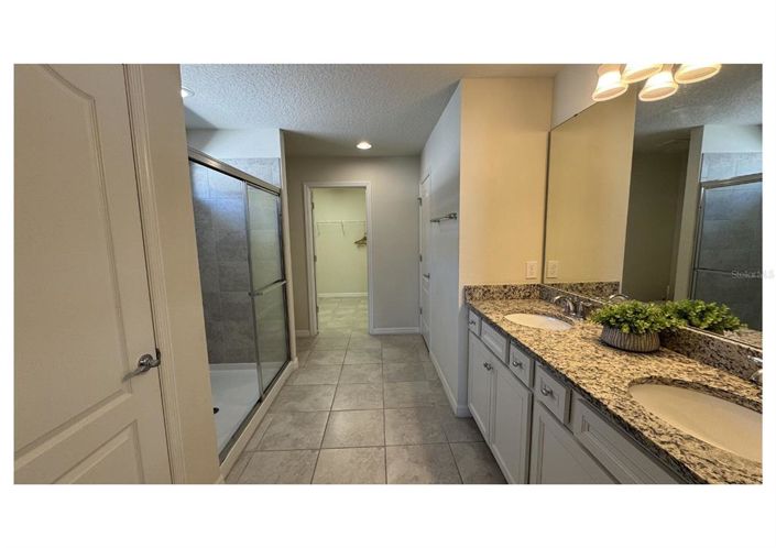 Image No.21-5 Bed Property for sale