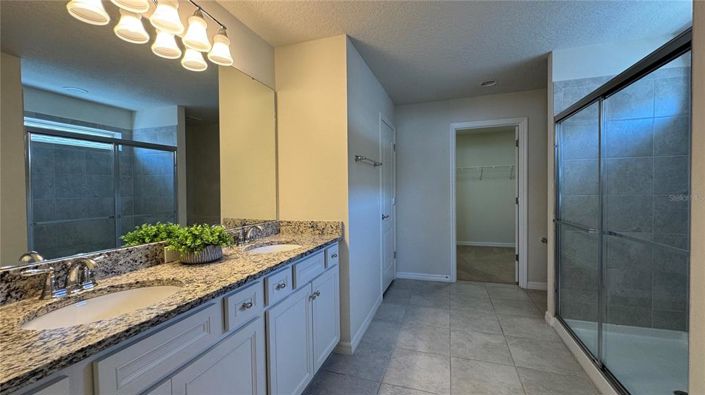 Image No.25-5 Bed Property for sale