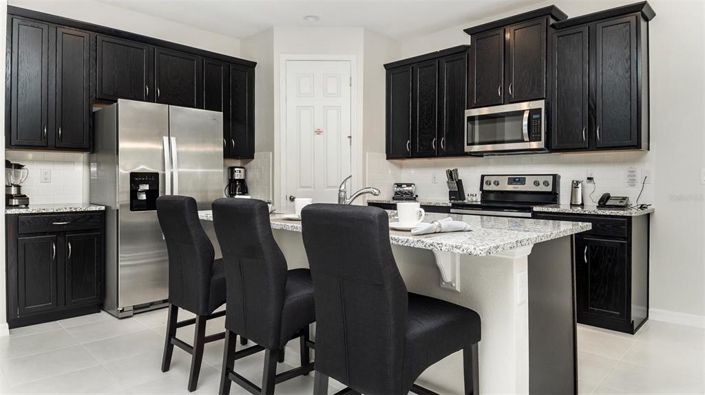 Image No.2-4 Bed Property for sale