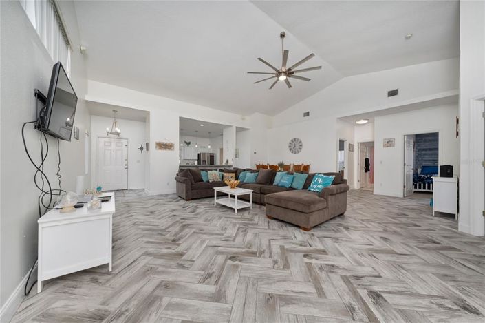 Image No.5-Propriété de 3 chambres à vendre à Kissimmee