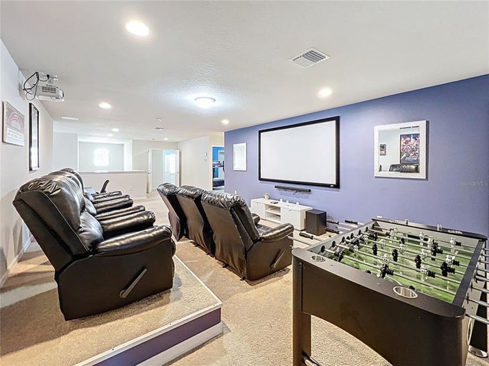 Image No.24-8 Bed Property for sale