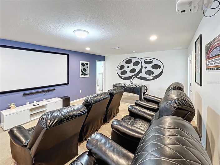 Image No.26-8 Bed Property for sale