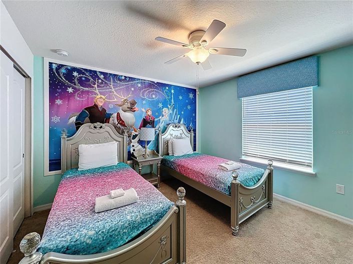 Image No.27-8 Bed Property for sale