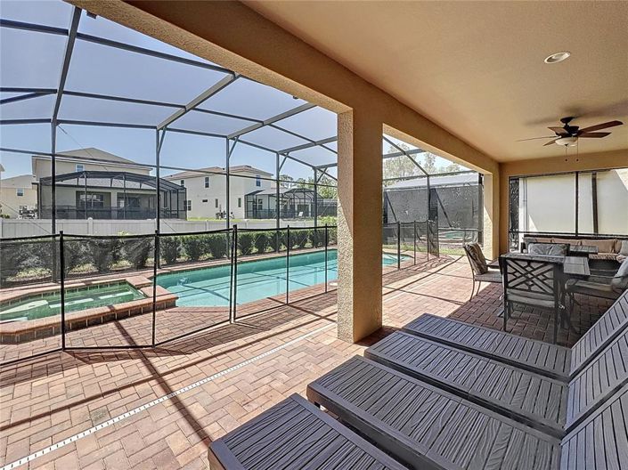 Image No.41-8 Bed Property for sale