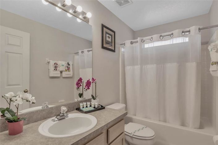 Image No.11-5 Bed Property for sale