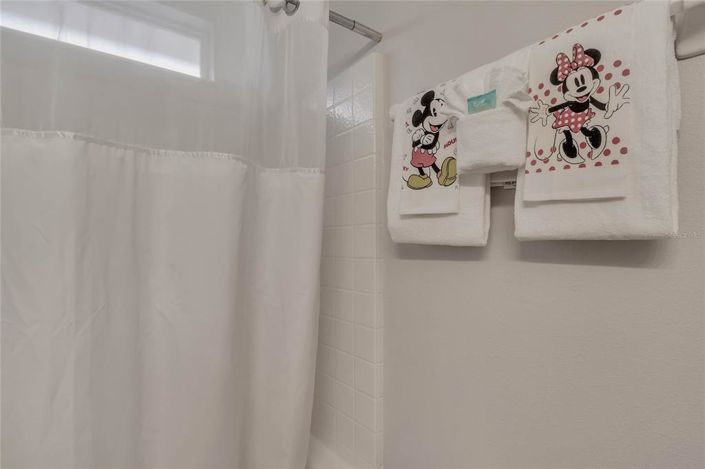 Image No.12-5 Bed Property for sale