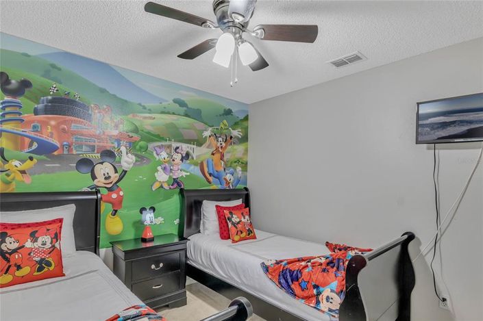 Image No.14-5 Bed Property for sale