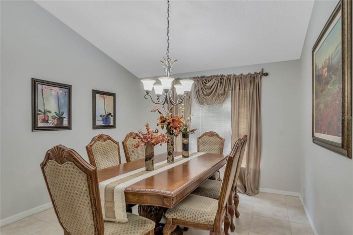 Image No.22-5 Bed Property for sale