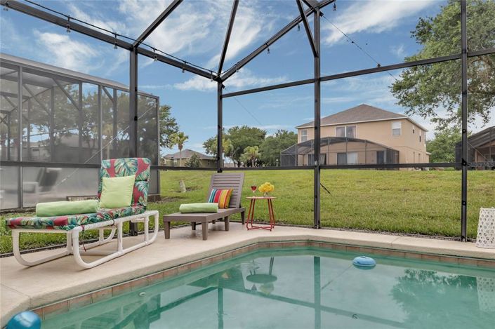 Image No.38-5 Bed Property for sale