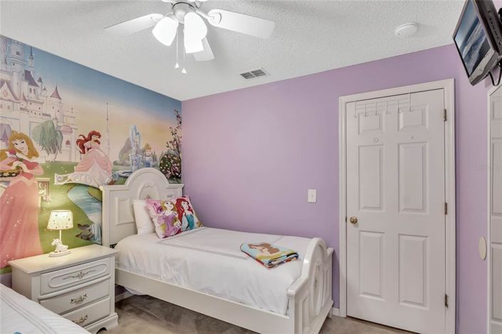 Image No.9-5 Bed Property for sale