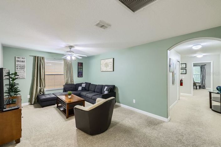 Image No.14-6 Bed Property for sale