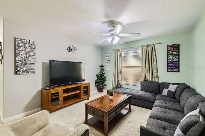 Image No.15-6 Bed Property for sale