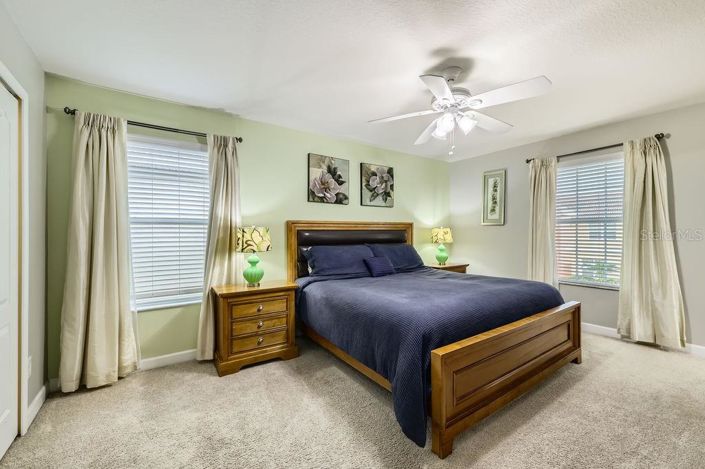 Image No.25-6 Bed Property for sale