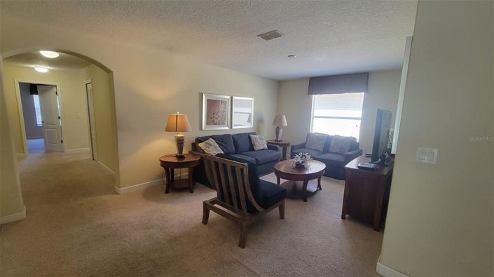 Image No.19-6 Bed Property for sale