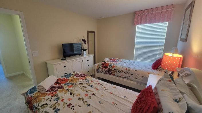 Image No.37-6 Bed Property for sale