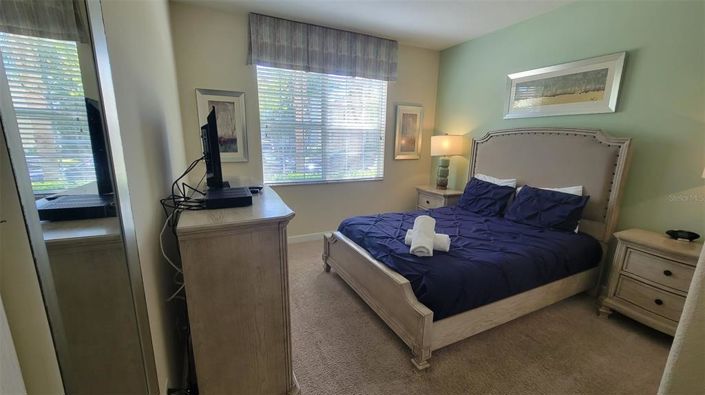 Image No.4-6 Bed Property for sale