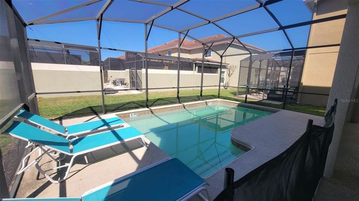 Image No.45-6 Bed Property for sale