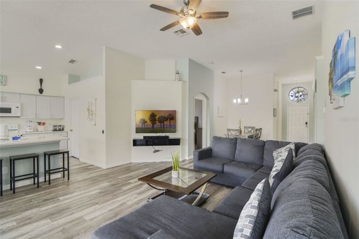 Image No.12-4 Bed Property for sale