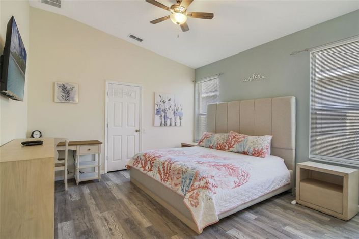 Image No.20-4 Bed Property for sale