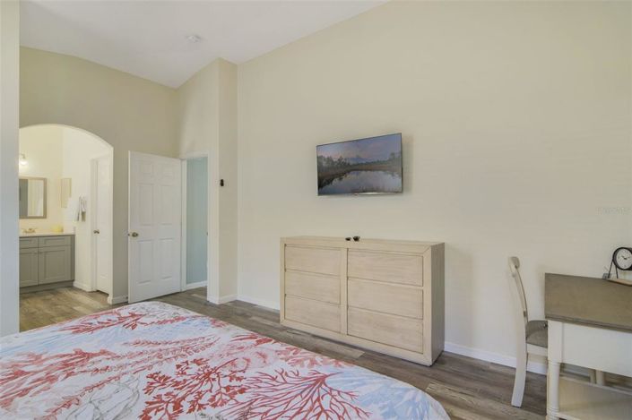 Image No.21-4 Bed Property for sale