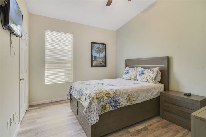 Image No.23-4 Bed Property for sale