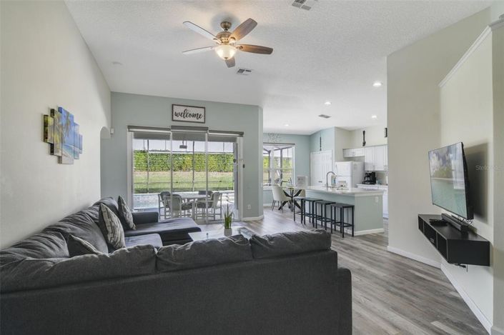 Image No.8-4 Bed Property for sale